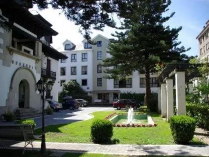 Hotel Y Apartamentos Arias Navia Ngoại thất bức ảnh