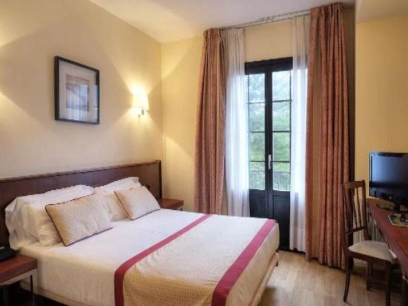 Hotel Y Apartamentos Arias Navia Ngoại thất bức ảnh