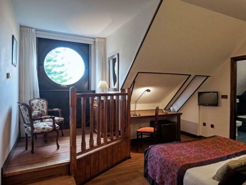 Hotel Y Apartamentos Arias Navia Ngoại thất bức ảnh