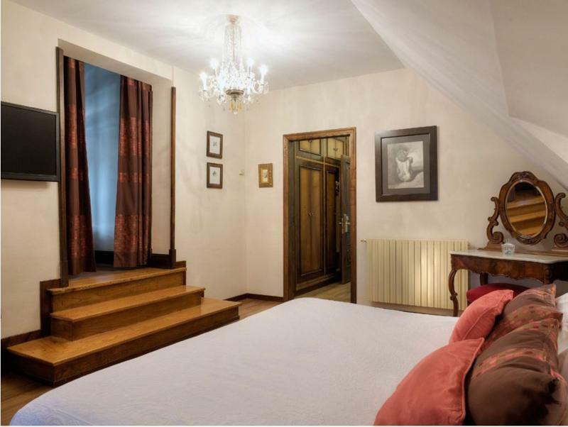 Hotel Y Apartamentos Arias Navia Ngoại thất bức ảnh