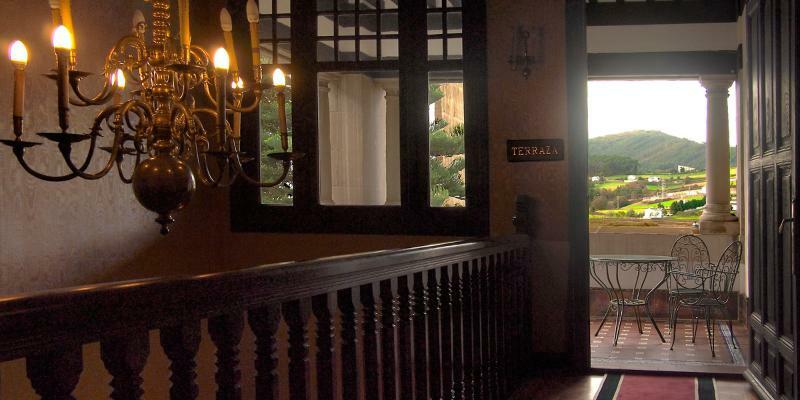 Hotel Y Apartamentos Arias Navia Ngoại thất bức ảnh